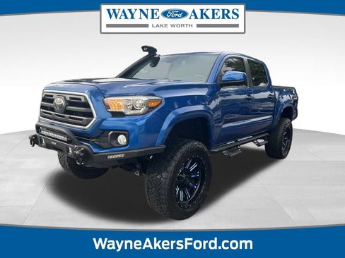 Used 2018 Toyota Tacoma SR5 image 1
