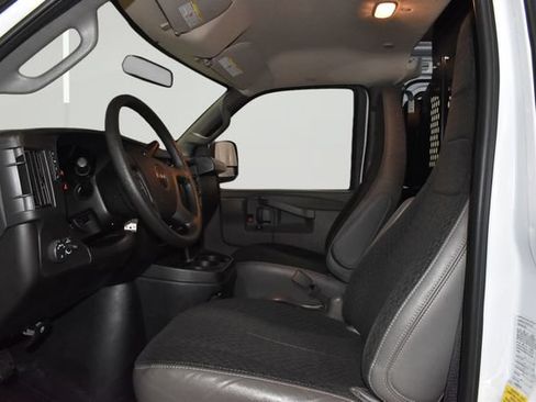Used 2025 GMC Savana 2500 w/ Driver Convenience Package RWD image 22