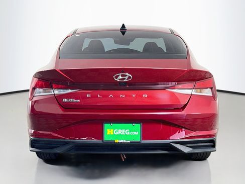 Used 2023 Hyundai Elantra SEL w/ Cargo Package FWD image 8