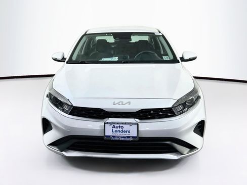 Used 2023 Kia Forte LXS w/ LXS Technology Package FWD image 2
