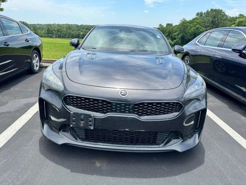 Used 2020 Kia Stinger GT2 AWD/4WD image 2