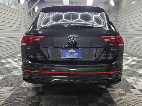 Used 2022 Volkswagen Tiguan SE R-Line AWD/4WD image 6