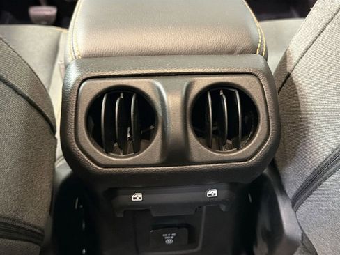 Used 2025 Jeep Wrangler Unlimited Sahara AWD/4WD image 26