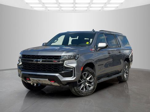 Used 2022 Chevrolet Suburban Z71 image 1