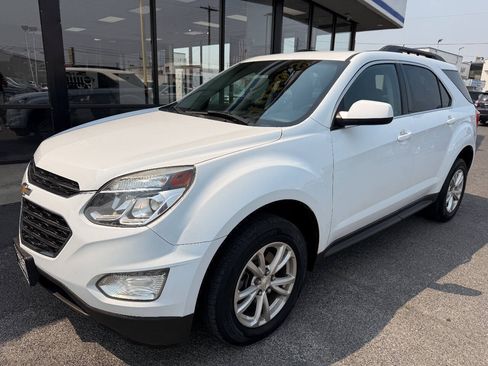 Used 2017 Chevrolet Equinox LT w/ Convenience Package FWD image 1