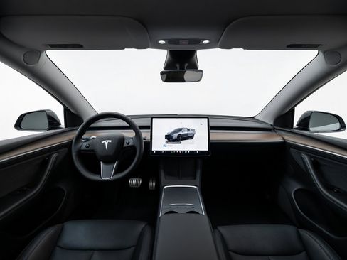 Used 2023 Tesla Model Y Performance AWD/4WD image 16