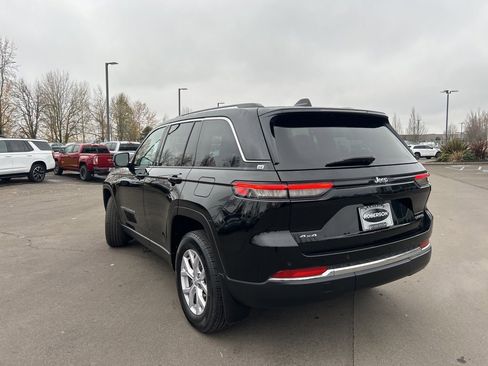 Certified 2022 Jeep Grand Cherokee Limited image 4