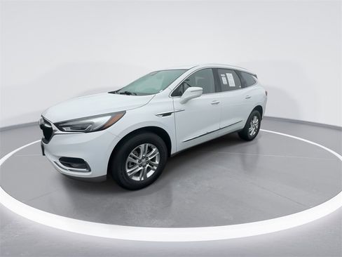 Used 2021 Buick Enclave Essence image 4