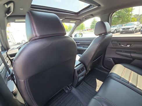 Used 2025 Honda CR-V Sport-L image 13