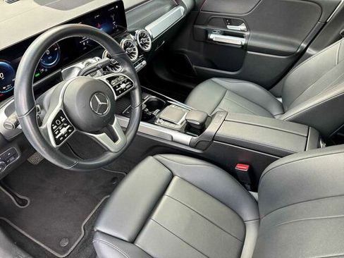Used 2022 Mercedes-Benz EQB 300 4MATIC w/ Exclusive Package image 10