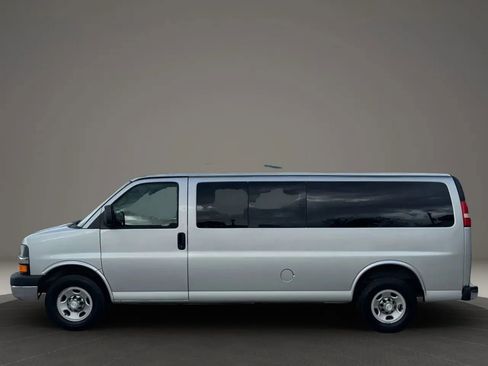 Used 2016 Chevrolet Express 3500 LT w/ LT Preferred Equipment Group image 3