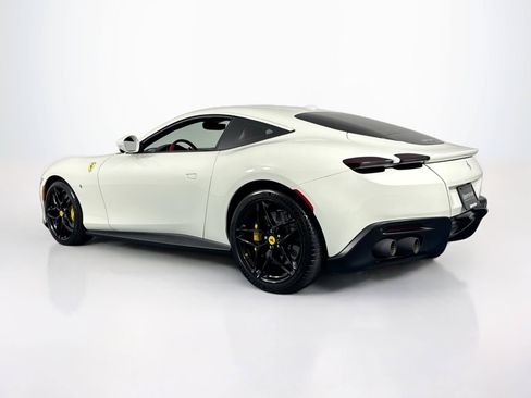 Used 2023 Ferrari Roma RWD image 7