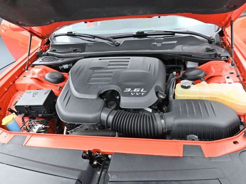 Used 2018 Dodge Challenger SXT Plus image 28