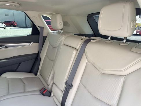 Used 2017 Cadillac XT5 Luxury w/ Driver Awareness Package image 14