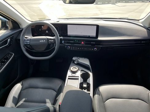 Used 2025 Kia EV6 Wind RWD image 13