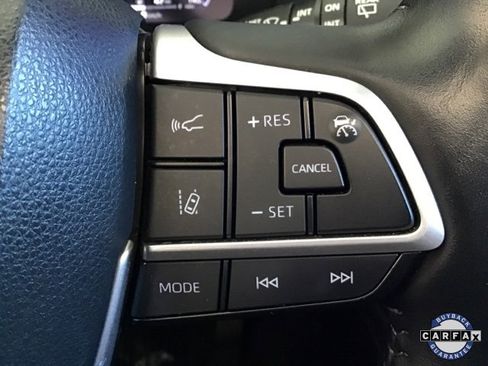 Used 2023 Toyota Highlander Limited image 24