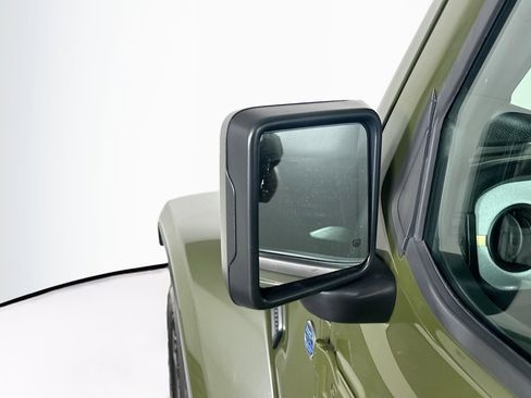 Used 2024 Jeep Wrangler Unlimited AWD/4WD image 16