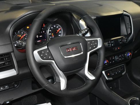 Used 2024 GMC Terrain SLT w/ Tech Package AWD/4WD image 2