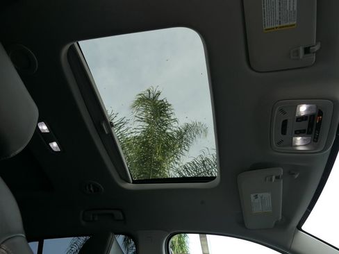 Used 2021 Chevrolet Traverse Premier w/ Redline Edition image 29