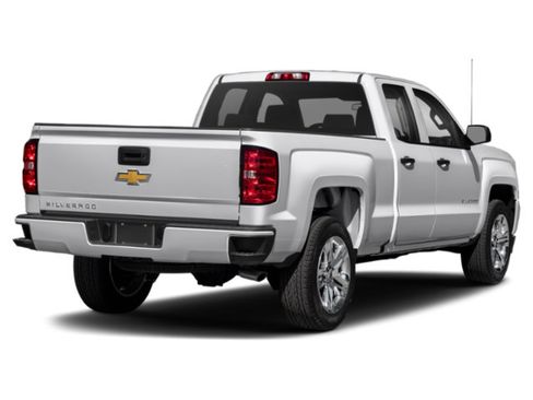 Used 2019 Chevrolet Silverado 1500 Custom w/ Custom Convenience Package AWD/4WD image 2