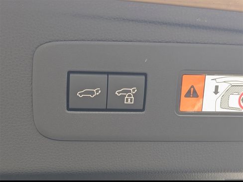 Used 2024 Toyota Land Cruiser image 21