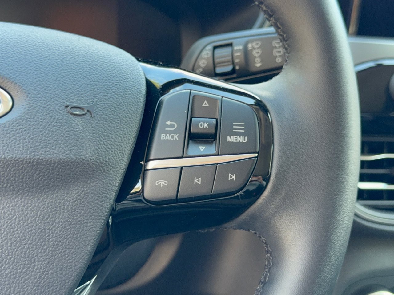 Used 2024 Ford Escape Active AWD/4WD image 19