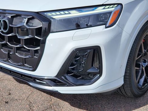 Used 2025 Audi SQ7 Prestige image 8