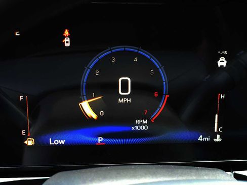 New 2026 Chevrolet Trax RS w/ Sunroof Package image 15