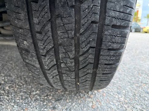 Used 2017 Buick Enclave Leather image 35