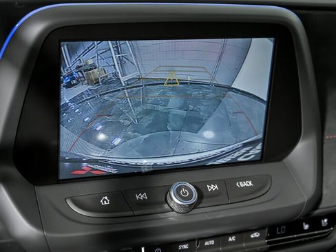 Used 2018 Chevrolet Camaro ZL1 image 32