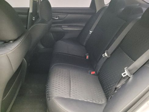 Used 2018 Nissan Altima 2.5 S w/ S Convenience Package image 18