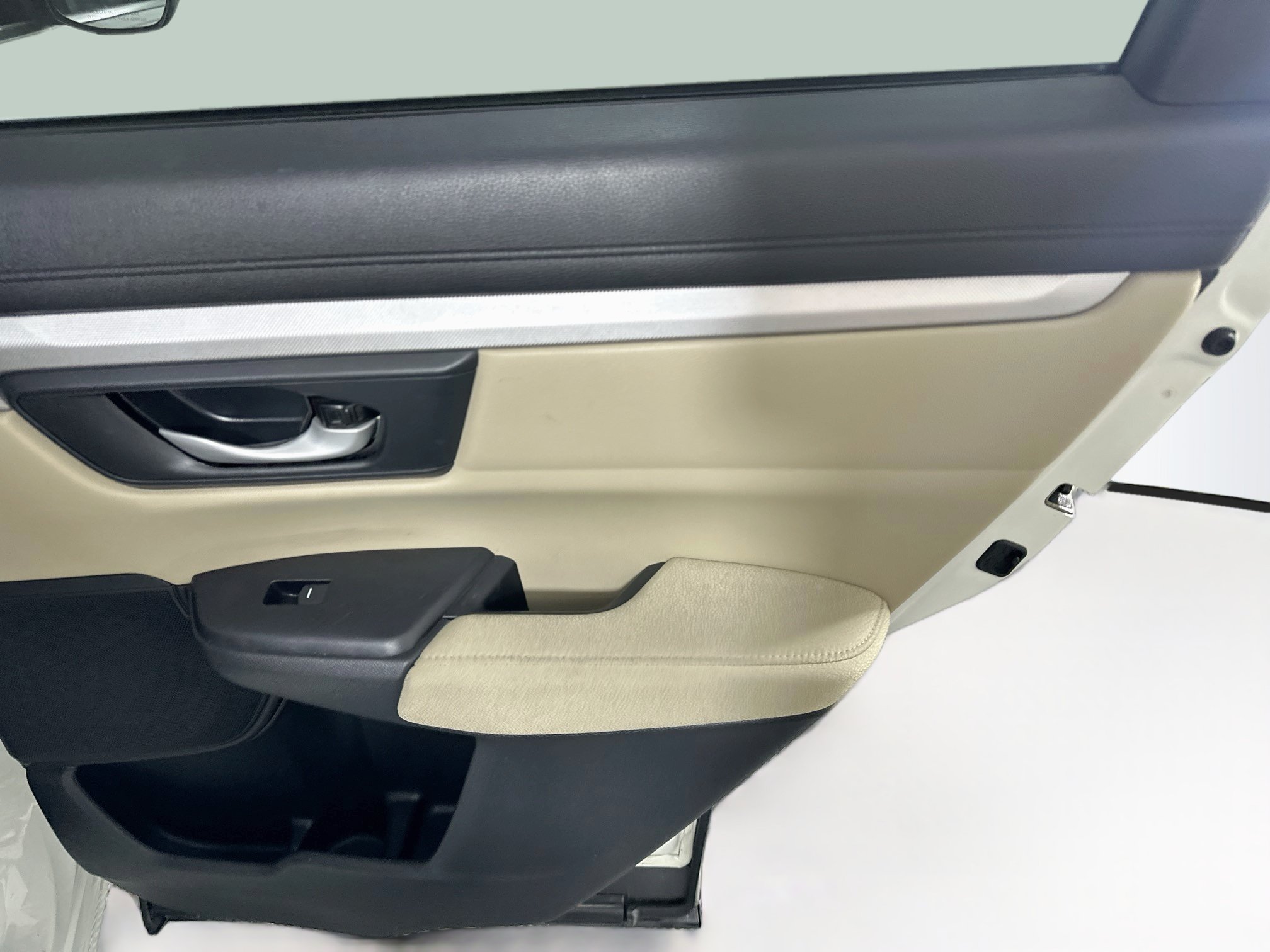 Used 2018 Honda CR-V LX image 28