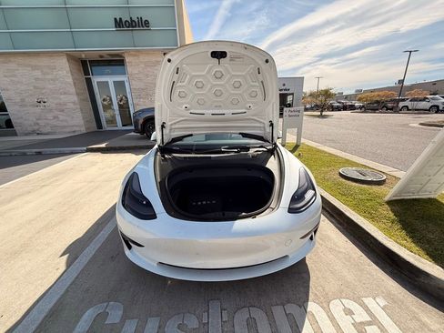 Used 2023 Tesla Model 3 Performance image 6