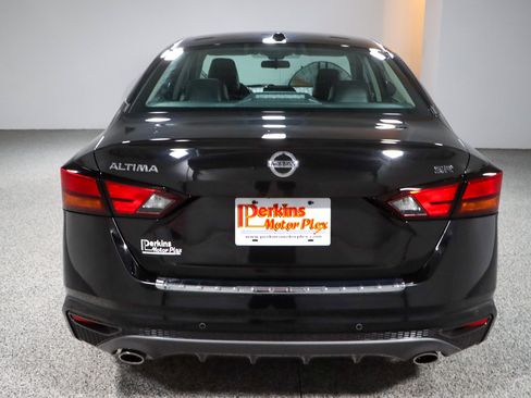Used 2021 Nissan Altima 2.5 SR w/ SR Premium Package FWD image 8