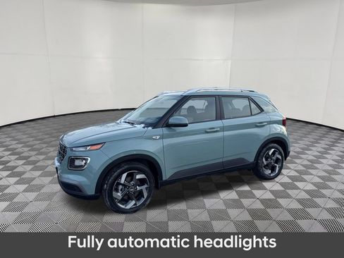 Certified 2026 Hyundai Venue SEL FWD image 3