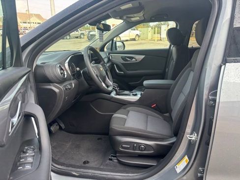 New 2026 Chevrolet Blazer LT image 2