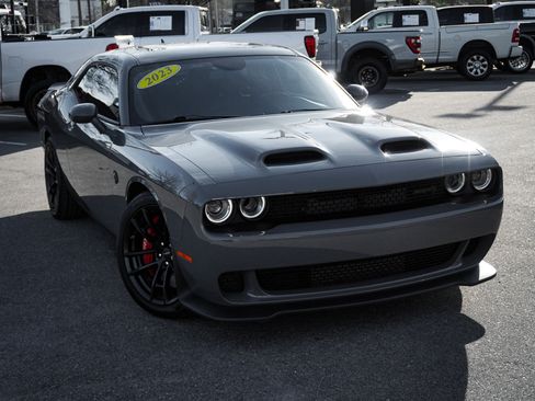 Used 2023 Dodge Challenger SRT Hellcat w/ Driver Convenience Group image 3