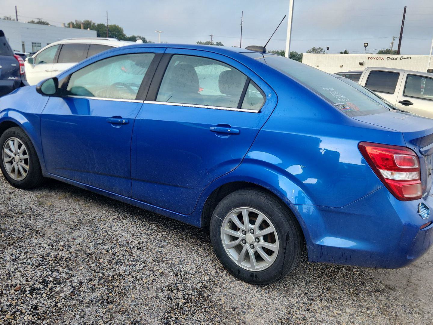 Used 2017 Chevrolet Sonic LT w/ Convenience Package FWD image 13