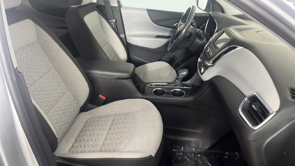 Used 2022 Chevrolet Equinox LT w/ Driver Convenience Package AWD/4WD image 22