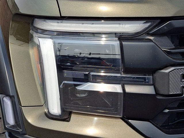 Used 2025 Ford F150 Raptor AWD/4WD image 9
