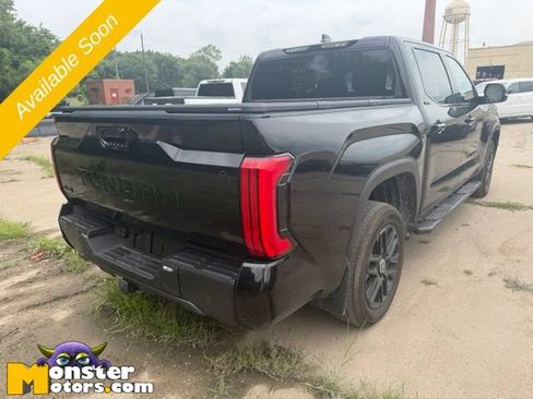 Used 2024 Toyota Tundra Limited AWD/4WD image 5