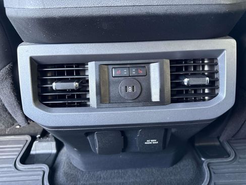 Used 2024 Ford F250 Lariat w/ Lariat Ultimate Package image 36