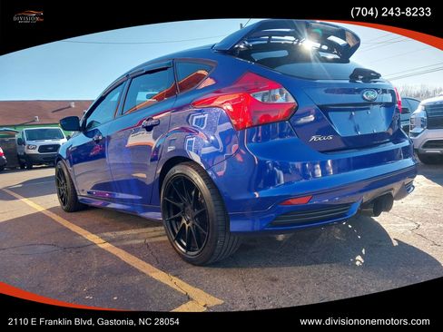 Used 2014 Ford Focus ST w/ Equipment Group 202A image 5