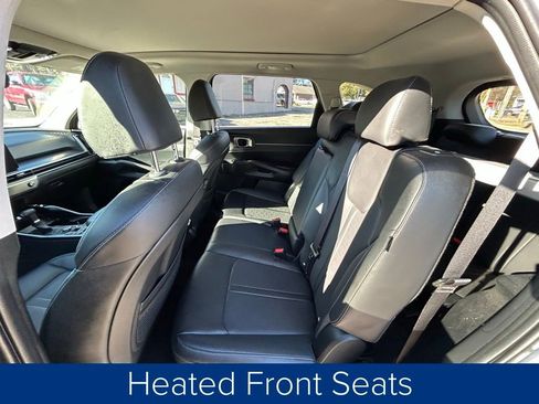 Used 2025 Kia Sorento S w/ Panoramic Sunroof Package image 17
