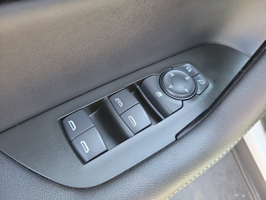 Certified 2024 Chevrolet Blazer LT FWD image 22