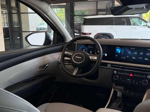 Used 2026 Hyundai Tucson SEL FWD image 30