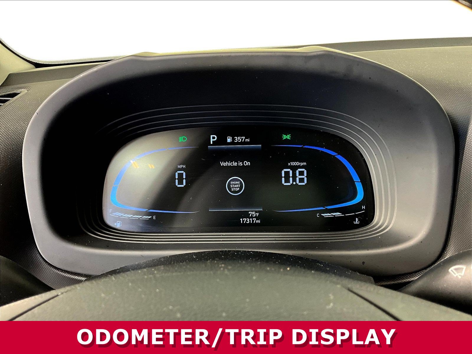 Used 2025 Hyundai Venue SEL FWD image 12