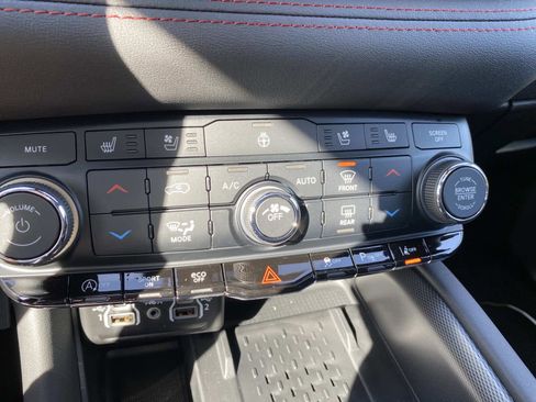 New 2026 Dodge Durango GT image 14