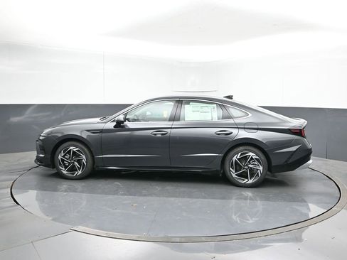 New 2026 Hyundai Sonata SEL FWD image 3