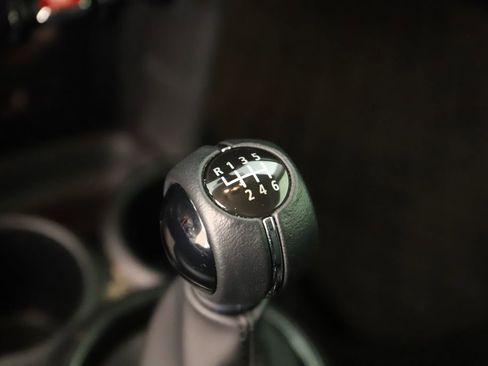 Used 2024 MINI Cooper 2-Door Hardtop FWD image 28